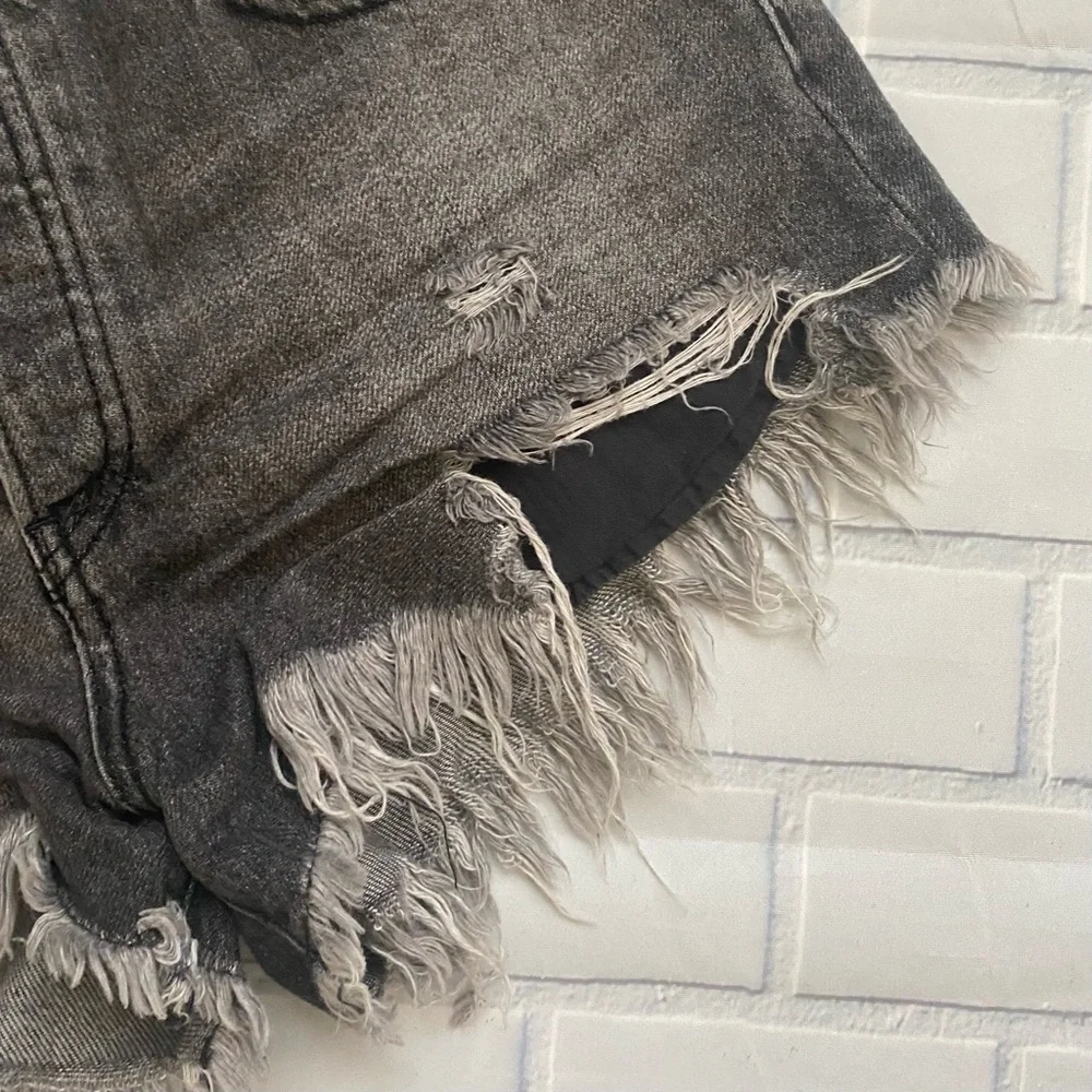 Free People We The Free Gray Faded Denim Cutoff Jean Shorts - Picture 3 of 8